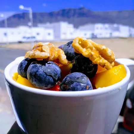 Famara Rooms Vandrerhjem